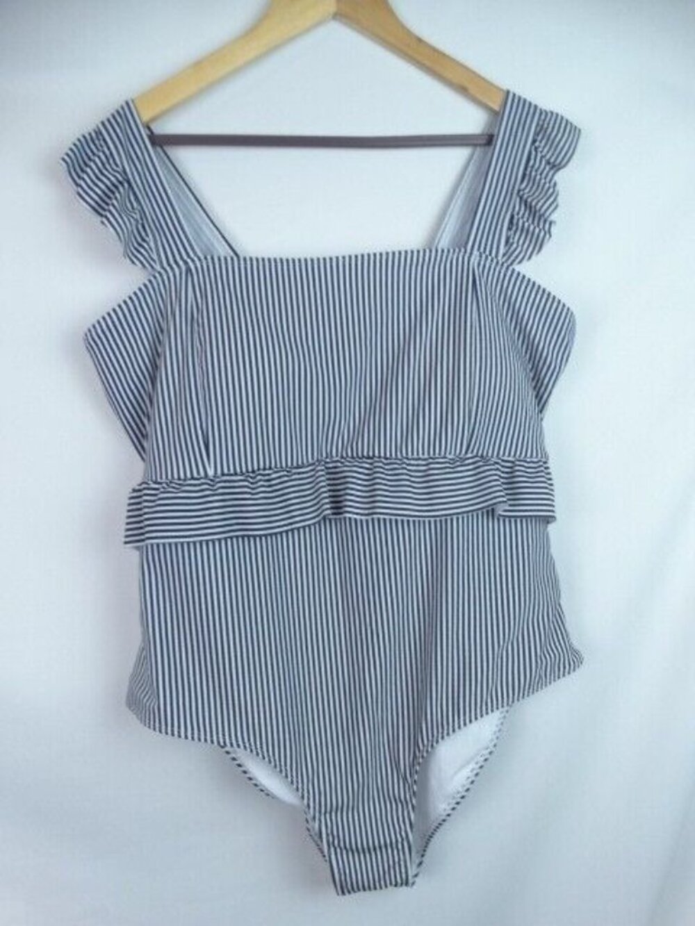 Shein Women's One Piece Swimsuit Plus Size 4XL Black & White Striped Swim Ruffle
